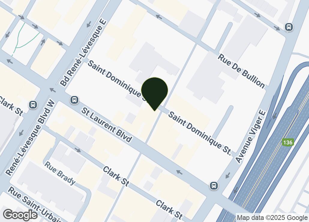 Map showing location at 45.5085792, -73.559767