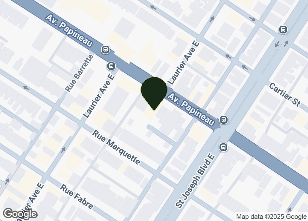 Map showing location at 45.5354875, -73.580768