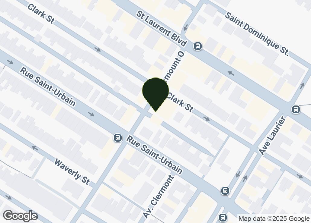 Map showing location at 45.5229987, -73.595104