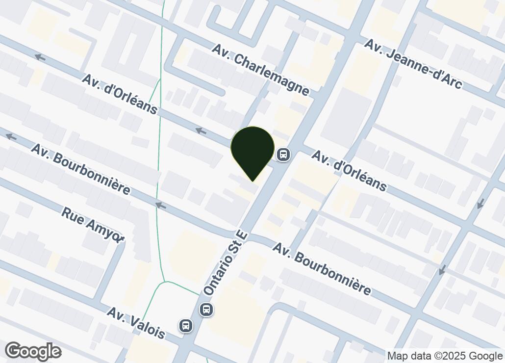 Map showing location at 45.5483858, -73.5428397