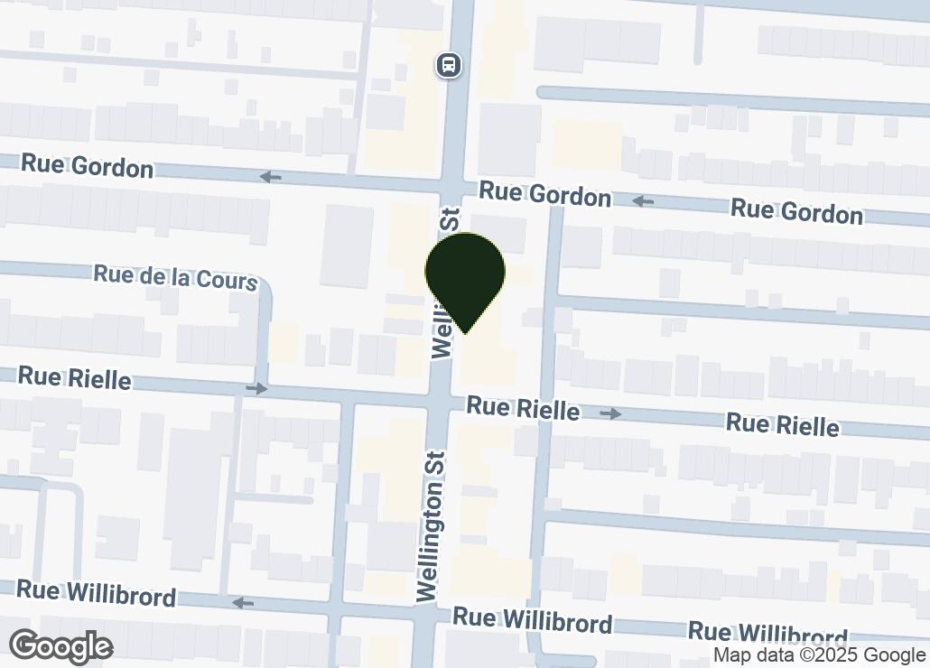 Map showing location at 45.4604124, -73.5670967