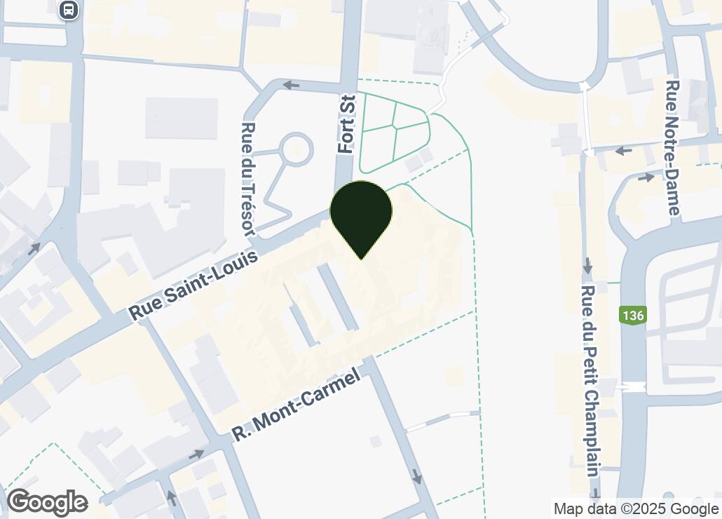 Map showing location at 46.8120409, -71.2052669