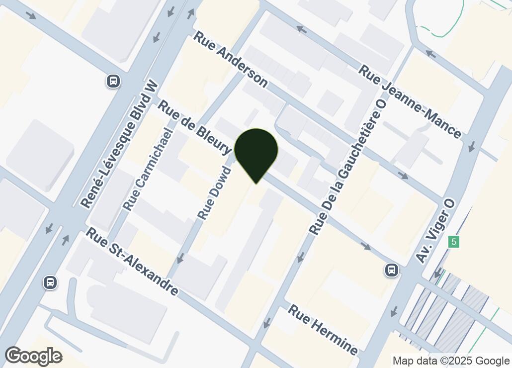 Map showing location at 45.5045129, -73.5634276