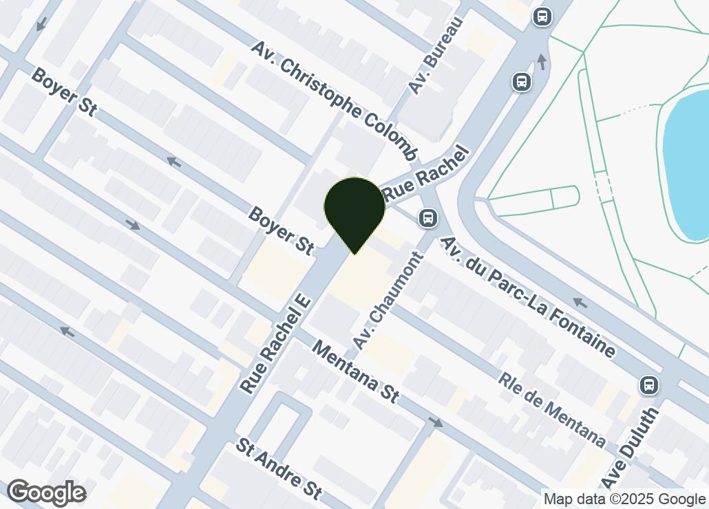 Map showing location at 45.525247, -73.5748517