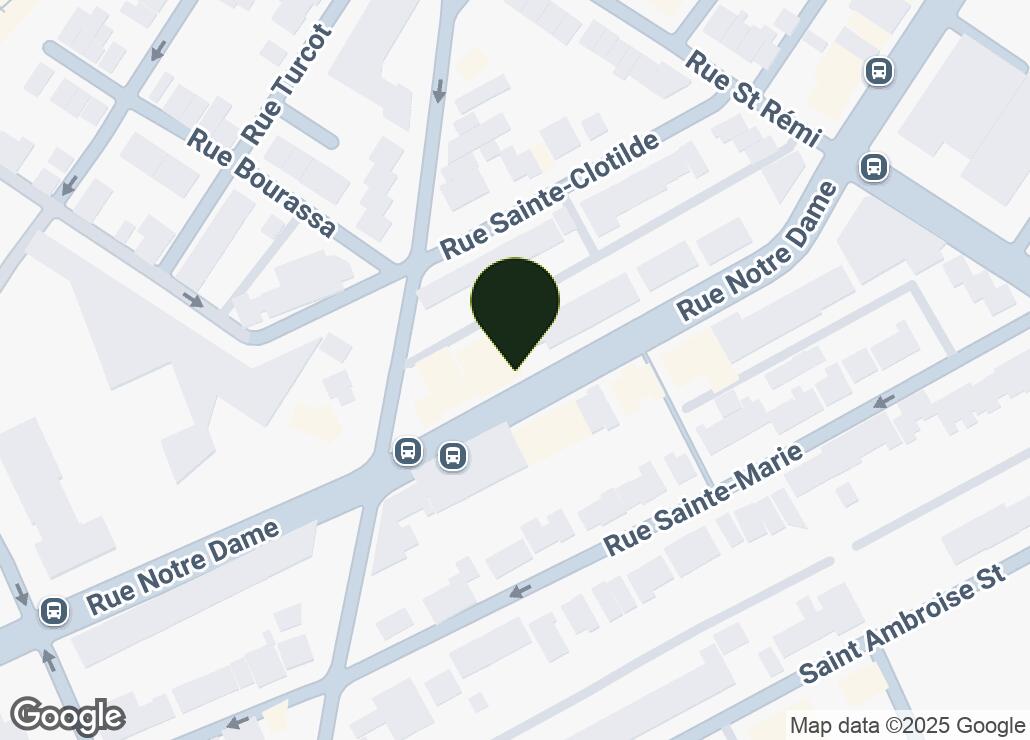 Map showing location at 45.4697465, -73.5925605