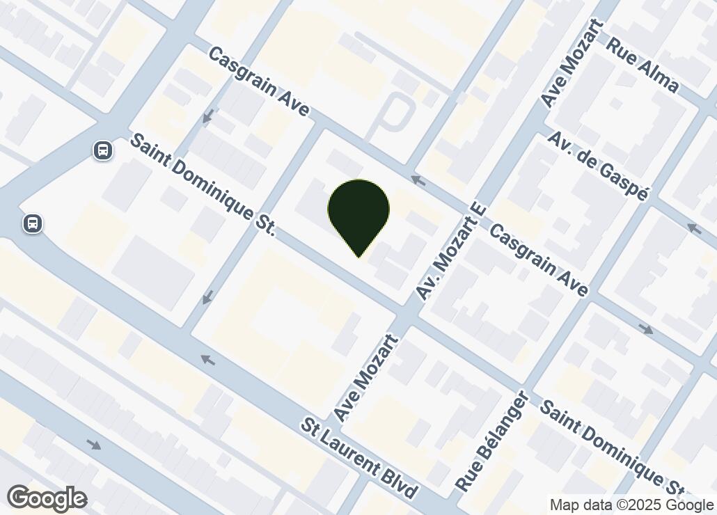 Map showing location at 45.5344664, -73.615481