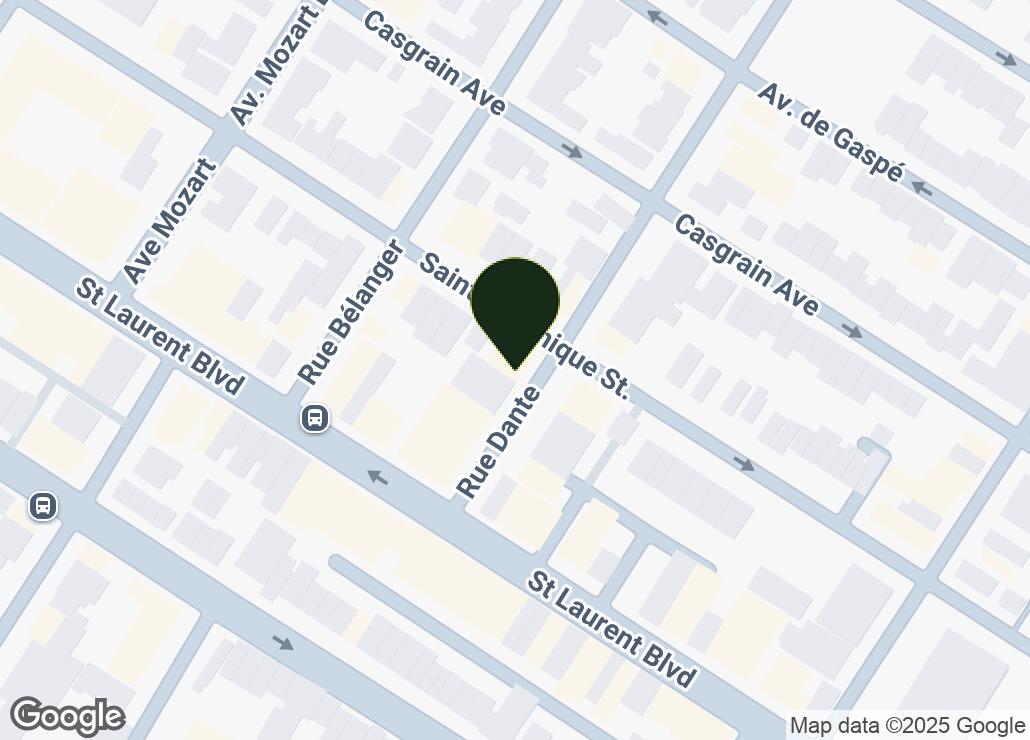 Map showing location at 45.5332503, -73.6135776