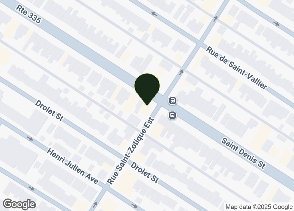 Map showing location at 45.5355146, -73.6087688