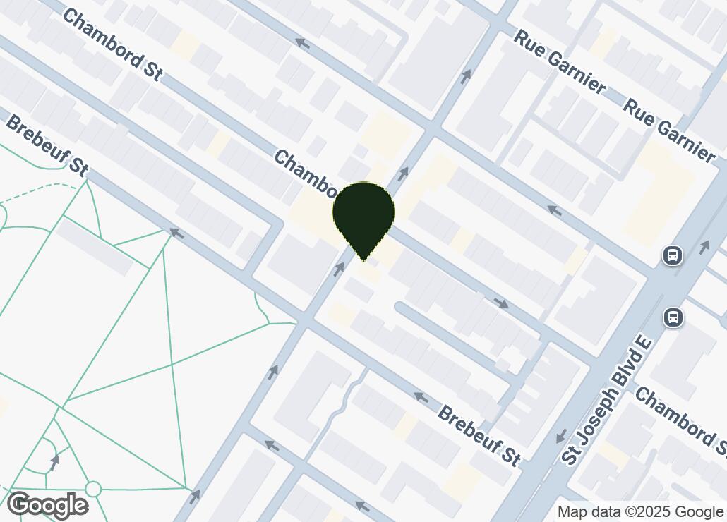 Map showing location at 45.532716, -73.5843363