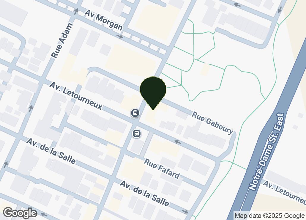 Map showing location at 45.550872, -73.533842