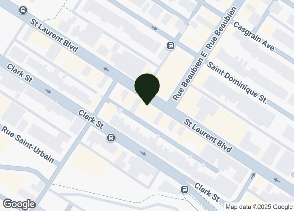 Map showing location at 45.5302517, -73.6088845