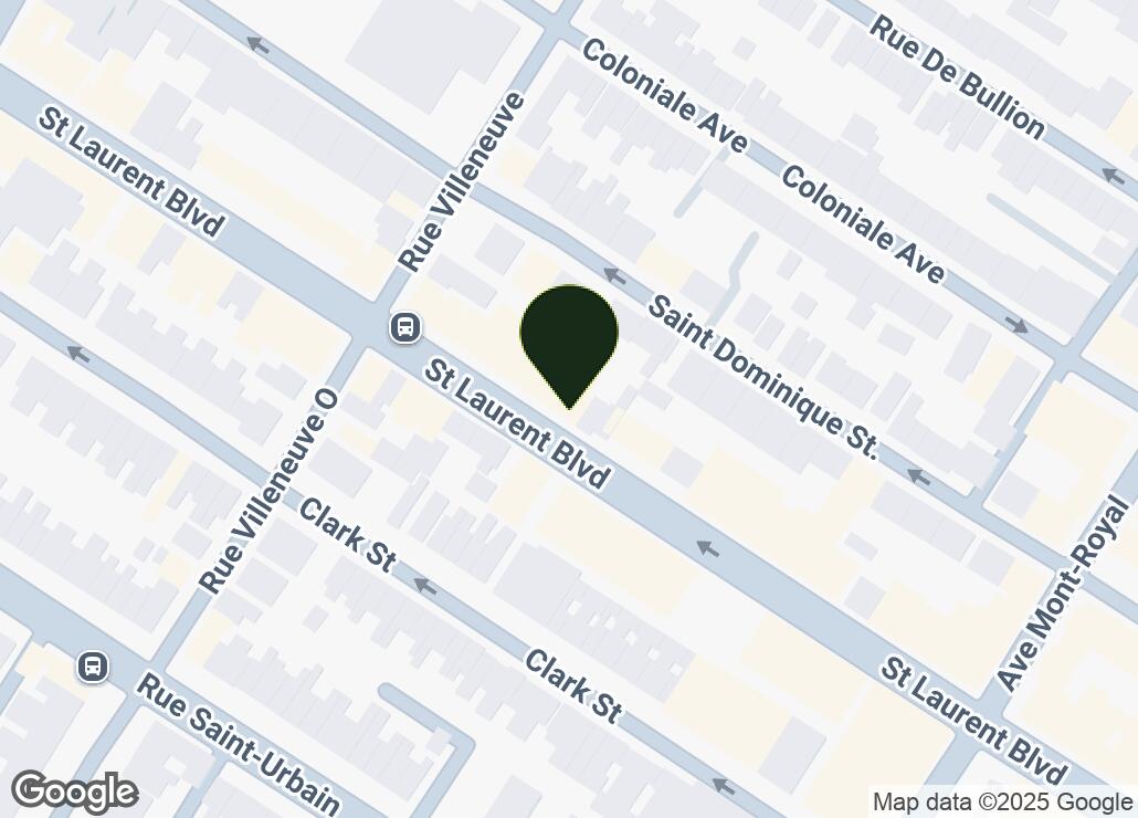 Map showing location at 45.5211797, -73.5883938