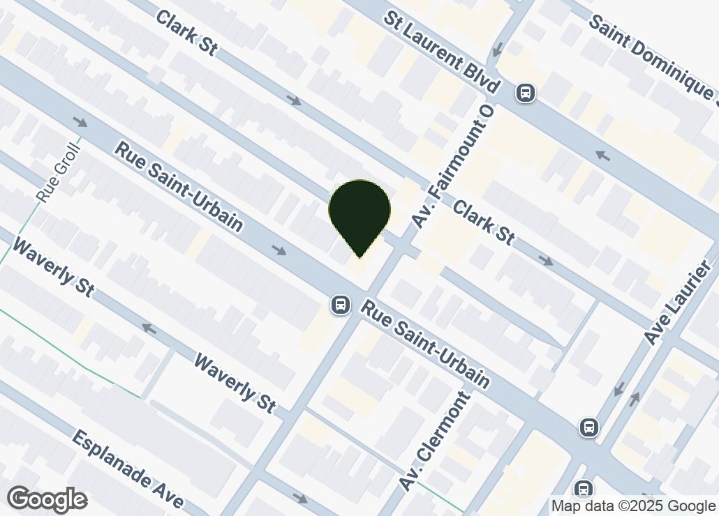 Map showing location at 45.5229233, -73.595633