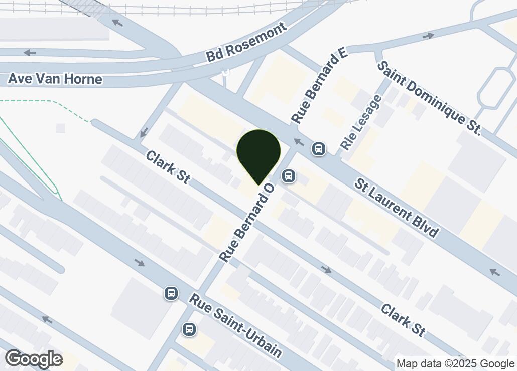 Map showing location at 45.5270131, -73.6026129