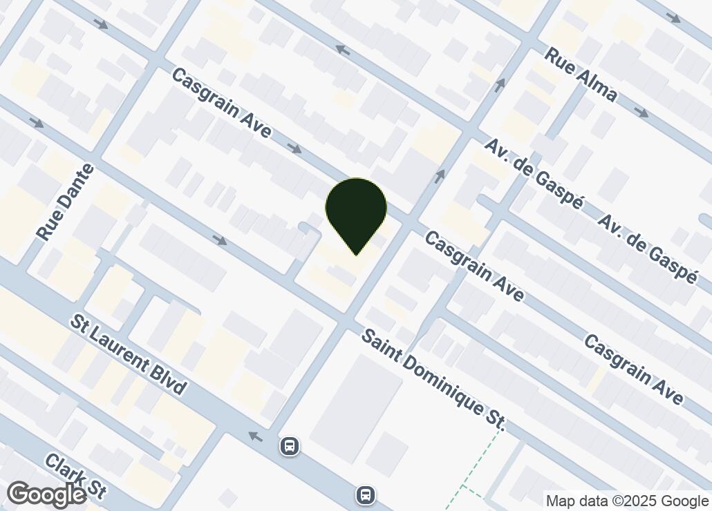 Map showing location at 45.5328169, -73.6112888