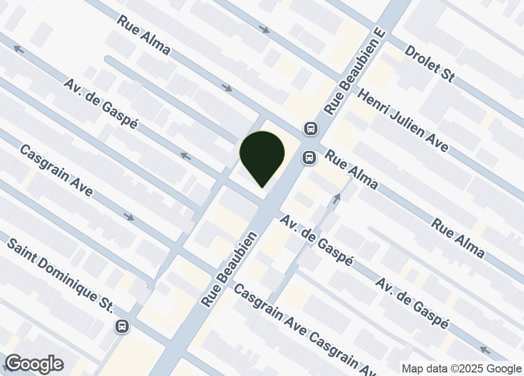 Map showing location at 45.5320692, -73.6069618