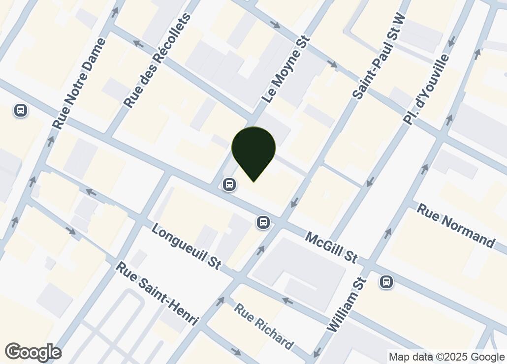 Map showing location at 45.5004842, -73.5574595