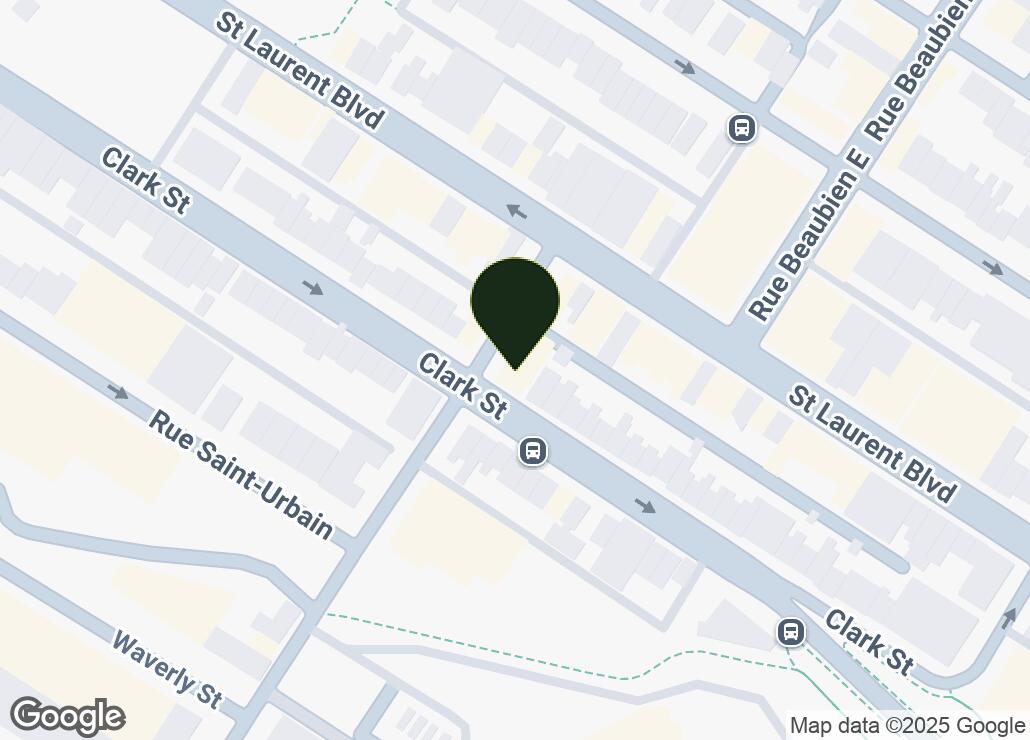 Map showing location at 45.5301317, -73.6096534