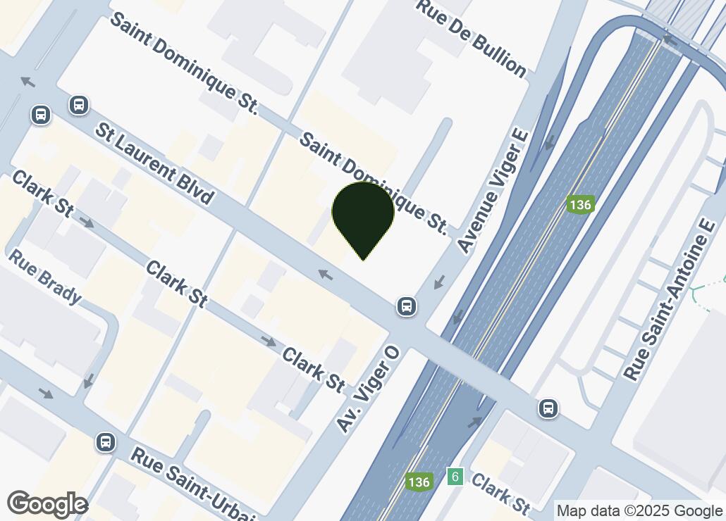 Map showing location at 45.5078904, -73.559039