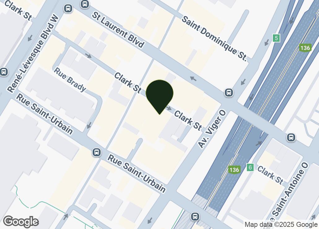 Map showing location at 45.5073778, -73.5599083