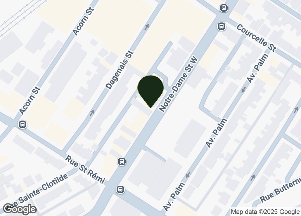 Map showing location at 45.4715642, -73.5900923