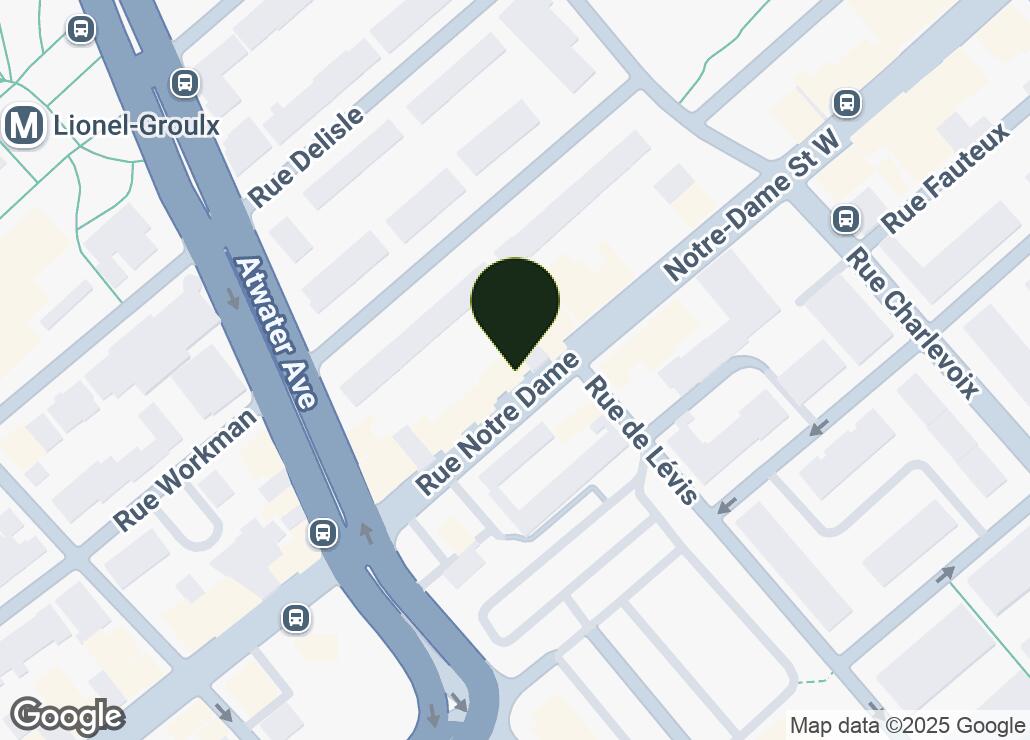 Map showing location at 45.4819122, -73.5771172