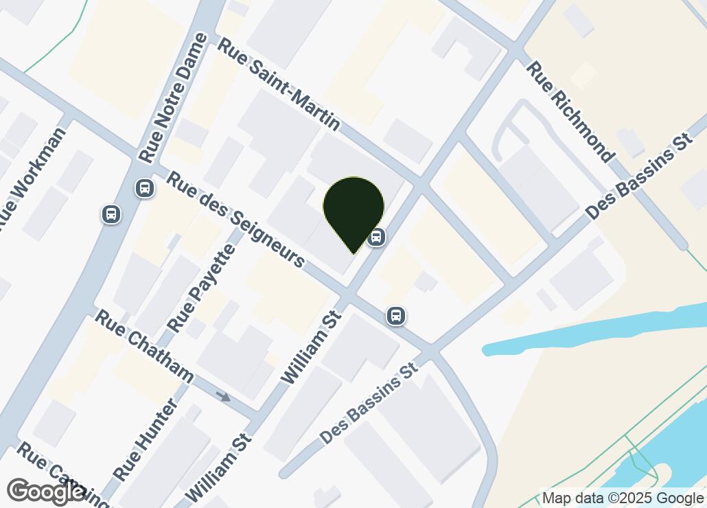 Map showing location at 45.4871759, -73.5673333