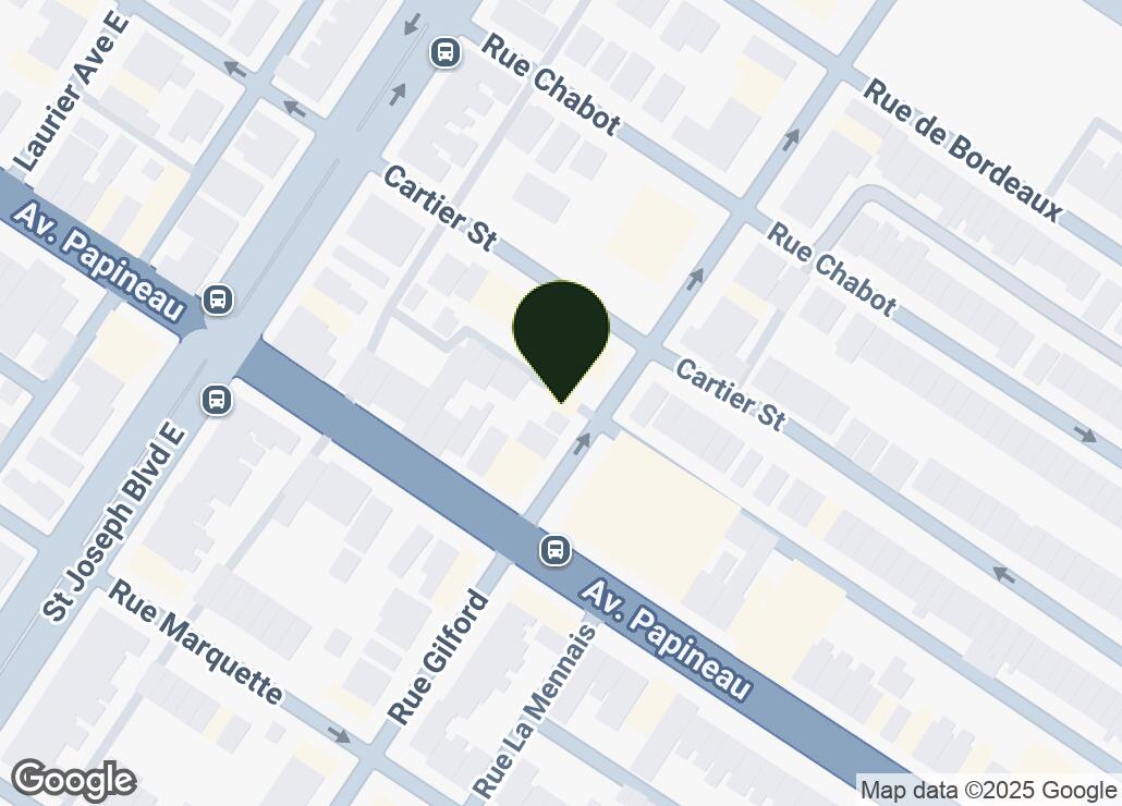 Map showing location at 45.5350113, -73.5778212