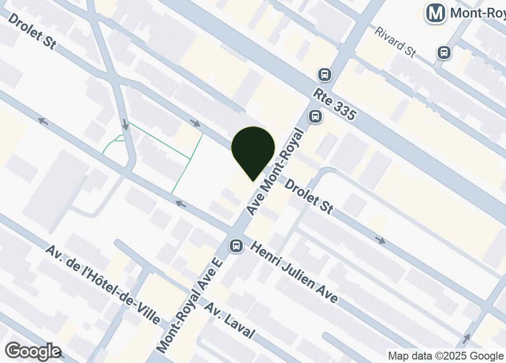 Map showing location at 45.5233015, -73.5836349