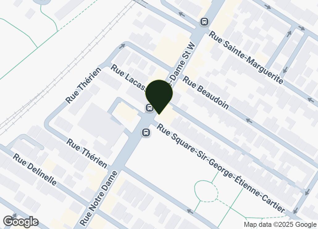 Map showing location at 45.4743389, -73.5871971