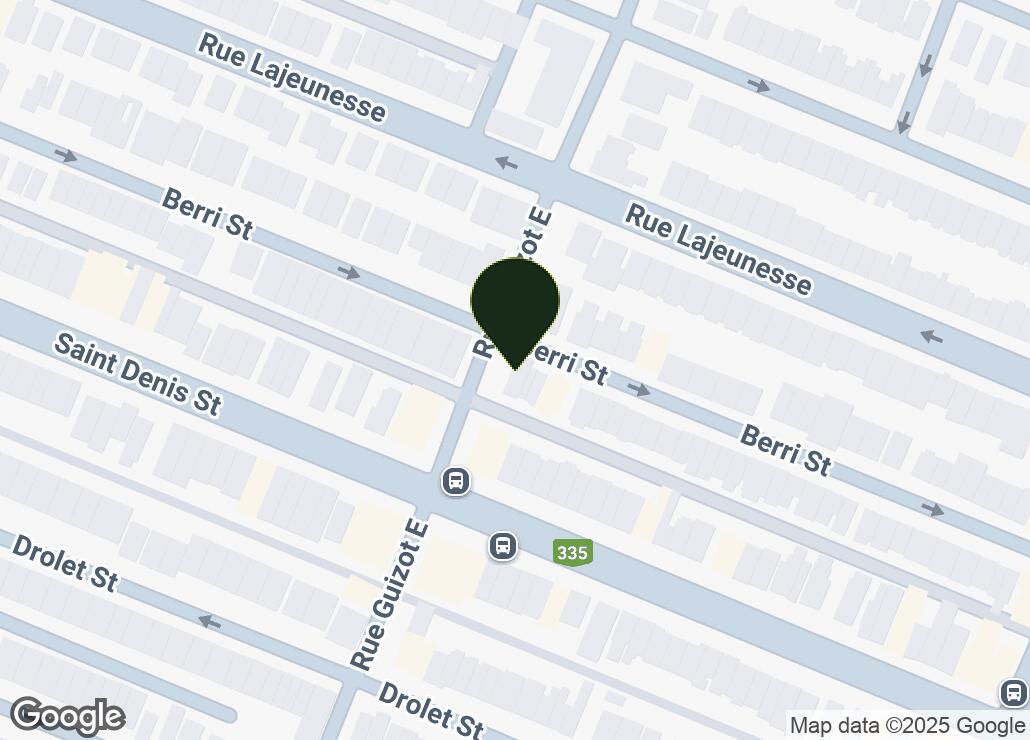 Map showing location at 45.5439569, -73.6318881