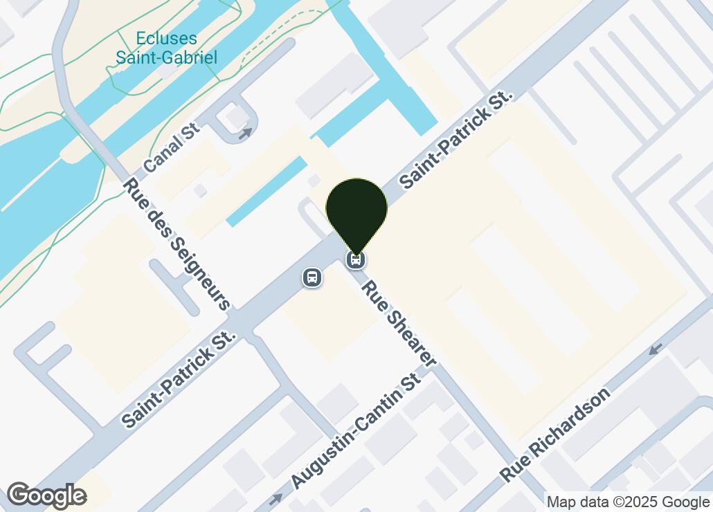 Map showing location at 45.4846126, -73.5640587