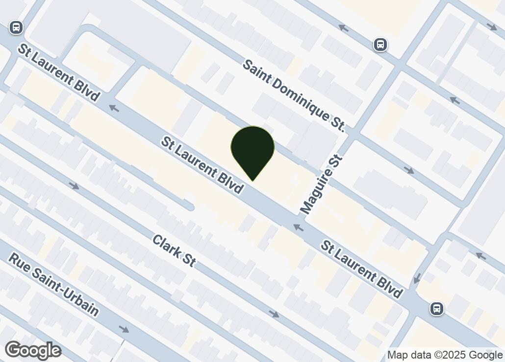 Map showing location at 45.5247993, -73.5963745