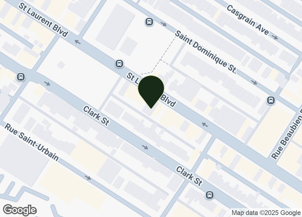 Map showing location at 45.5309422, -73.6106329