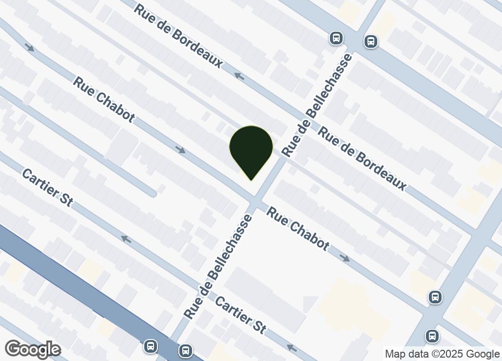 Map showing location at 45.5428618, -73.5923342