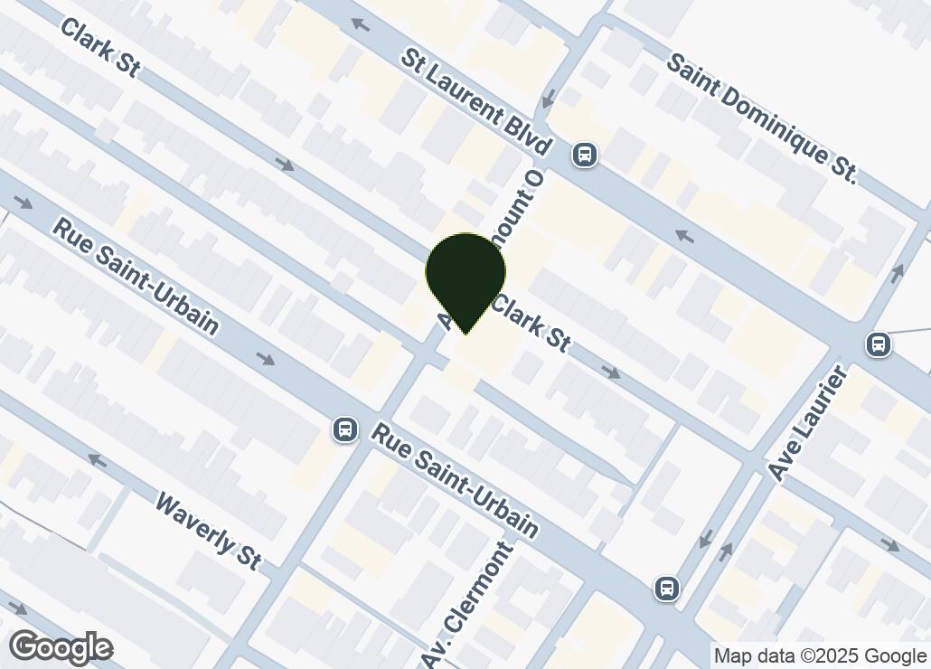 Map showing location at 45.5230687, -73.595063