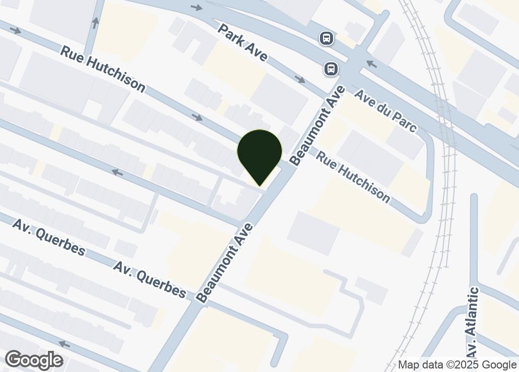 Map showing location at 45.5282827, -73.6189199