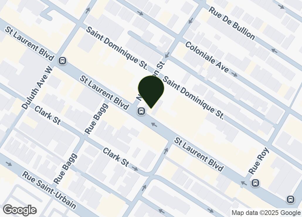 Map showing location at 45.5163503, -73.5776401