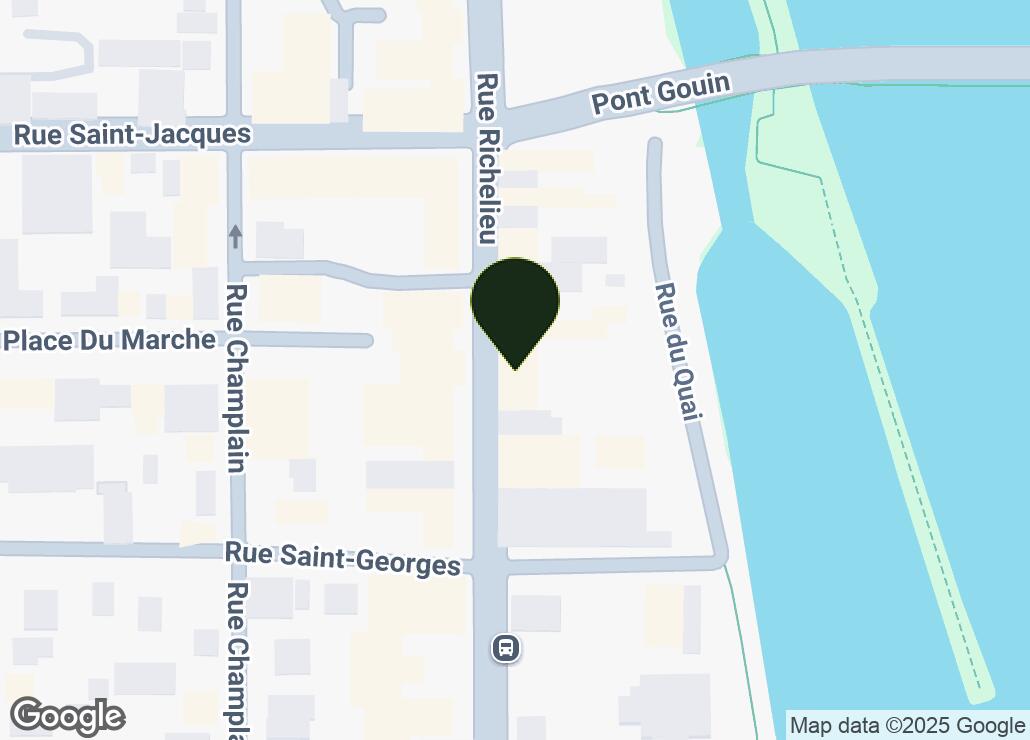 Map showing location at 45.3052464, -73.2506302