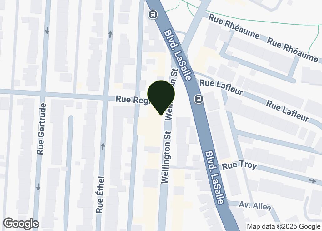 Map showing location at 45.4669696, -73.56676