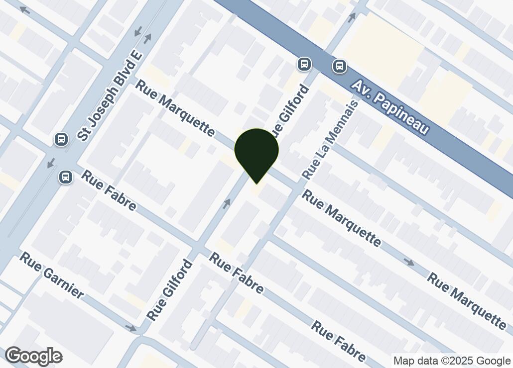 Map showing location at 45.5336139, -73.5787452