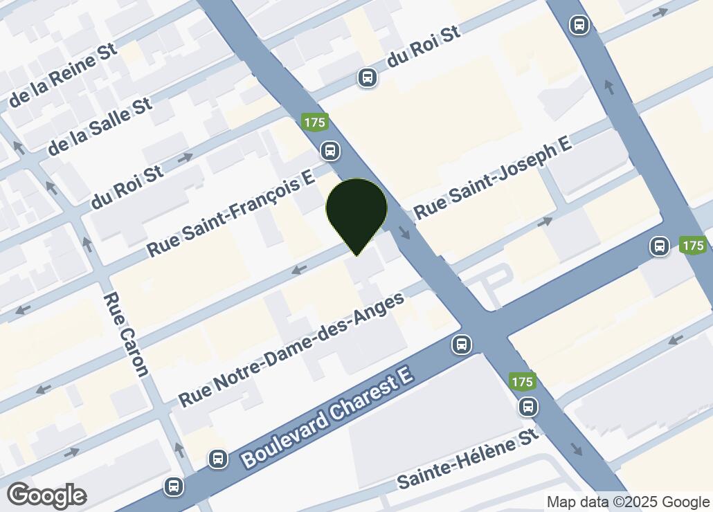 Map showing location at 46.813439, -71.226732