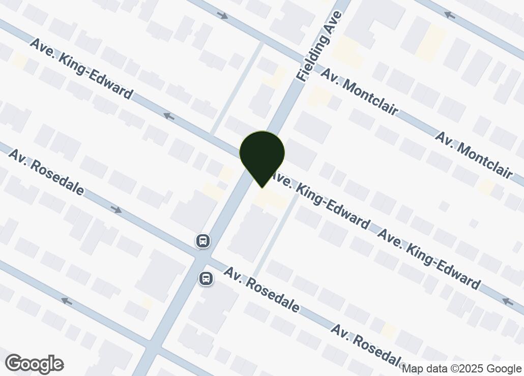 Map showing location at 45.4658713, -73.6443489