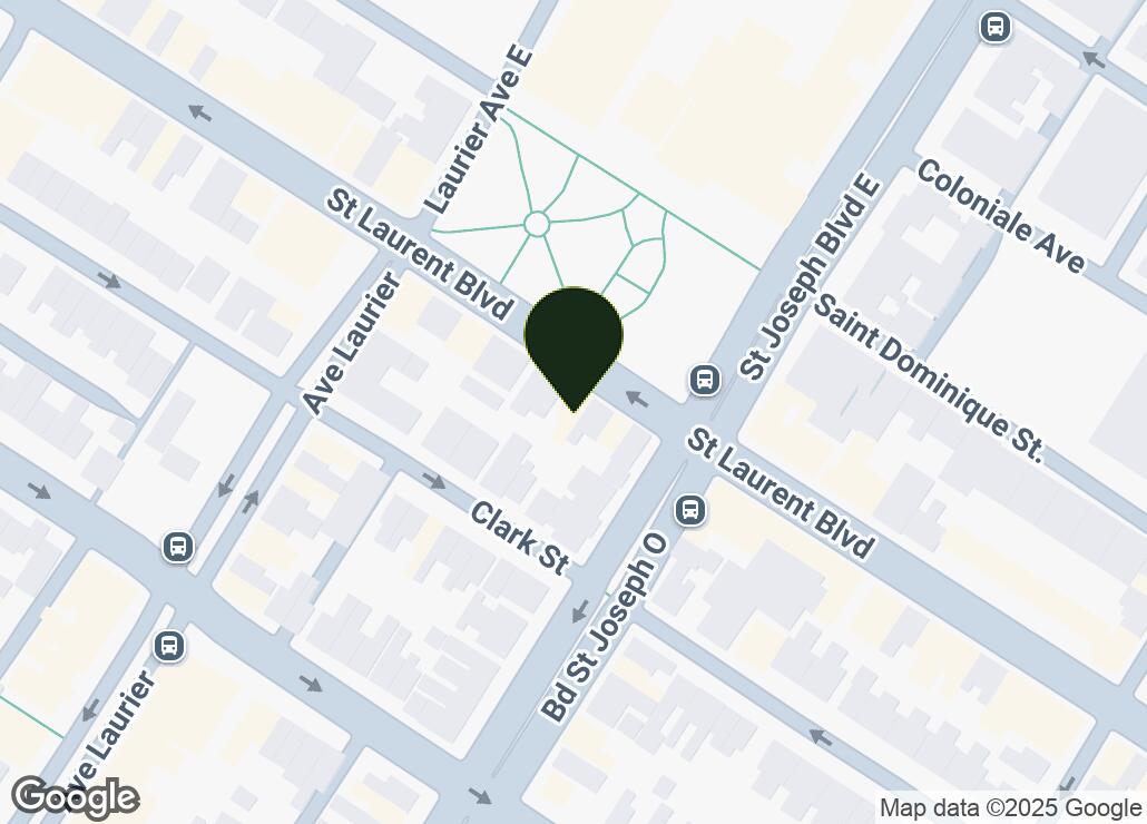 Map showing location at 45.5224649, -73.591968