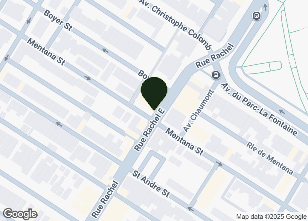 Map showing location at 45.5250023, -73.5753863