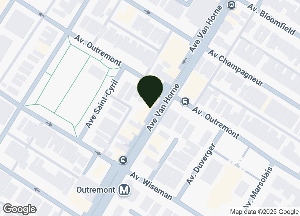 Map showing location at 45.5211613, -73.6144954