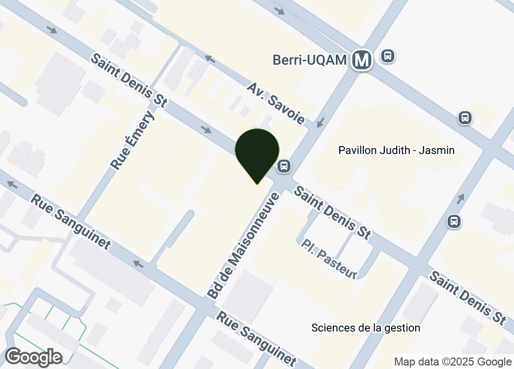 Map showing location at 45.5143745, -73.5621982