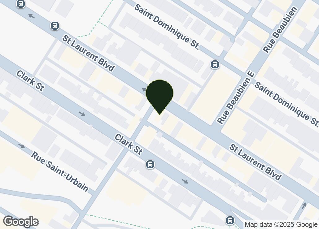 Map showing location at 45.5304357, -73.6093966