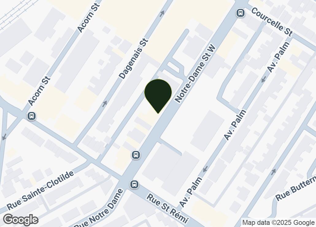 Map showing location at 45.4713815, -73.5902228