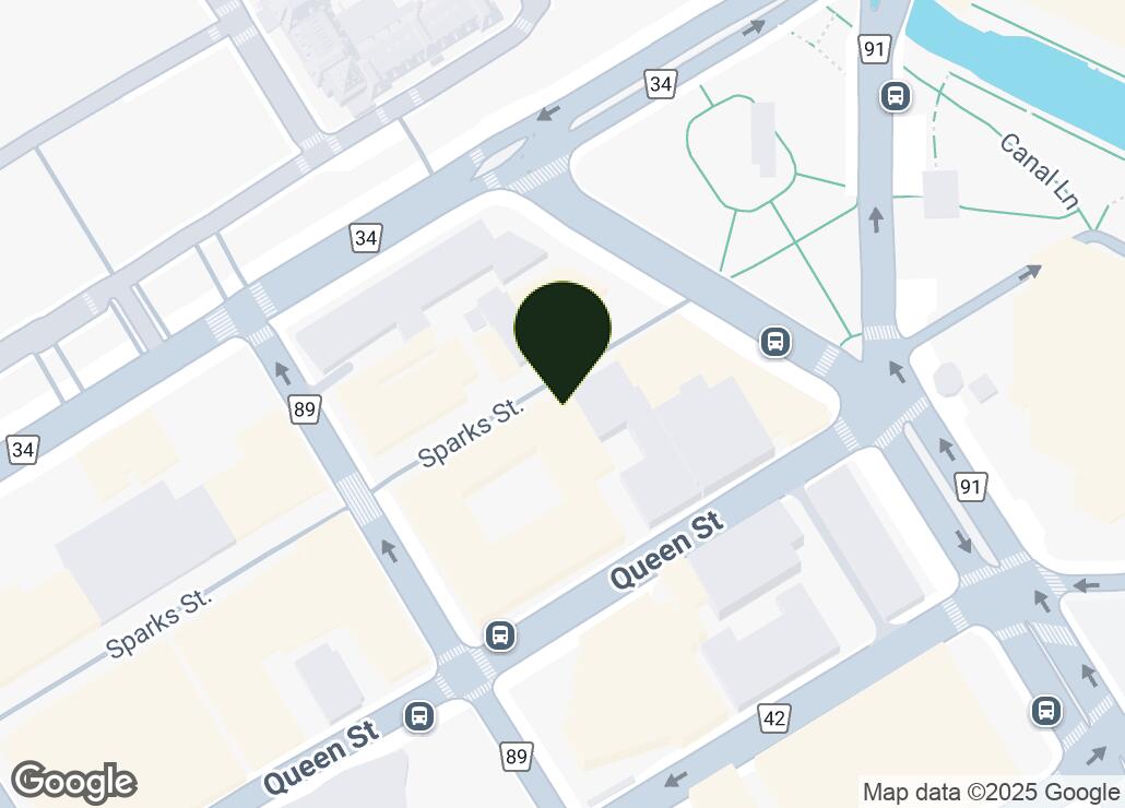 Map showing location at 45.4231733, -75.6963932